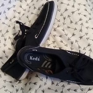 Navy blue Keds